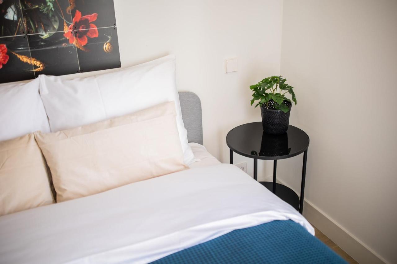 Happily 2 Bedroom Serviced Apartment 75M2 -Nb306H- Rotterdam Zewnętrze zdjęcie