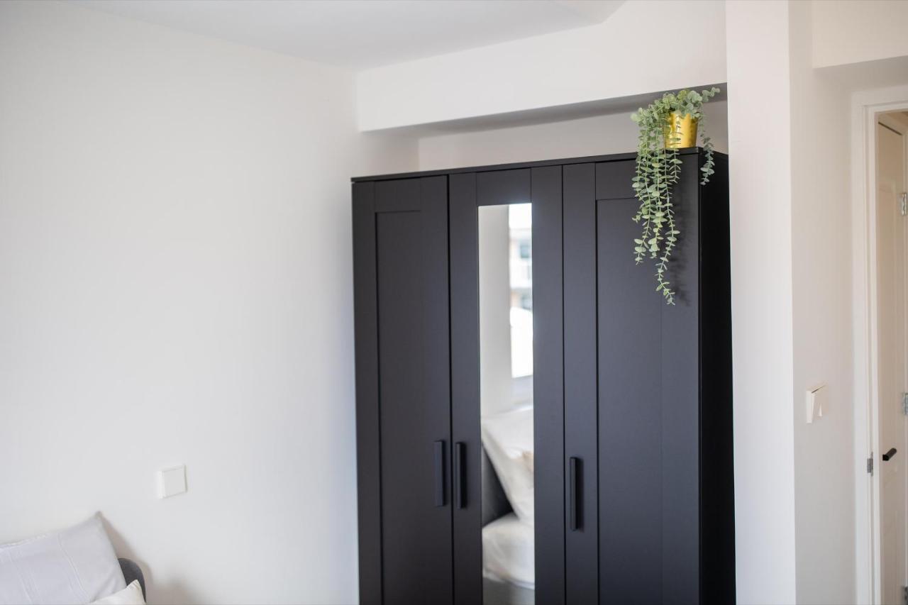 Happily 2 Bedroom Serviced Apartment 75M2 -Nb306H- Rotterdam Zewnętrze zdjęcie