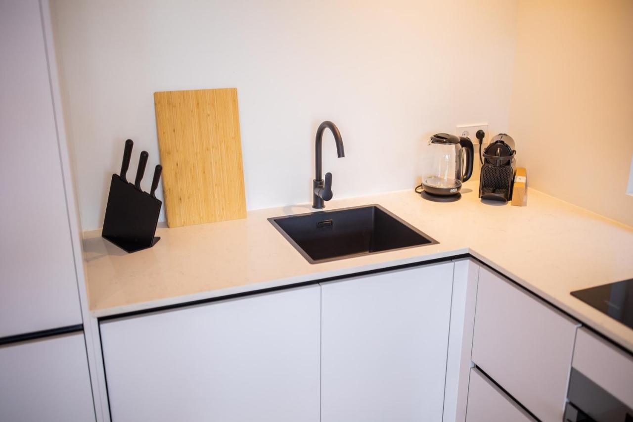 Happily 2 Bedroom Serviced Apartment 75M2 -Nb306H- Rotterdam Zewnętrze zdjęcie