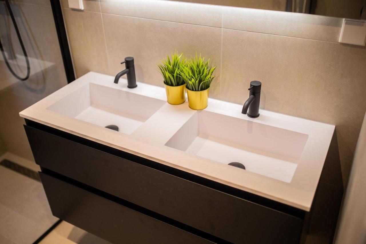 Happily 2 Bedroom Serviced Apartment 75M2 -Nb306H- Rotterdam Zewnętrze zdjęcie